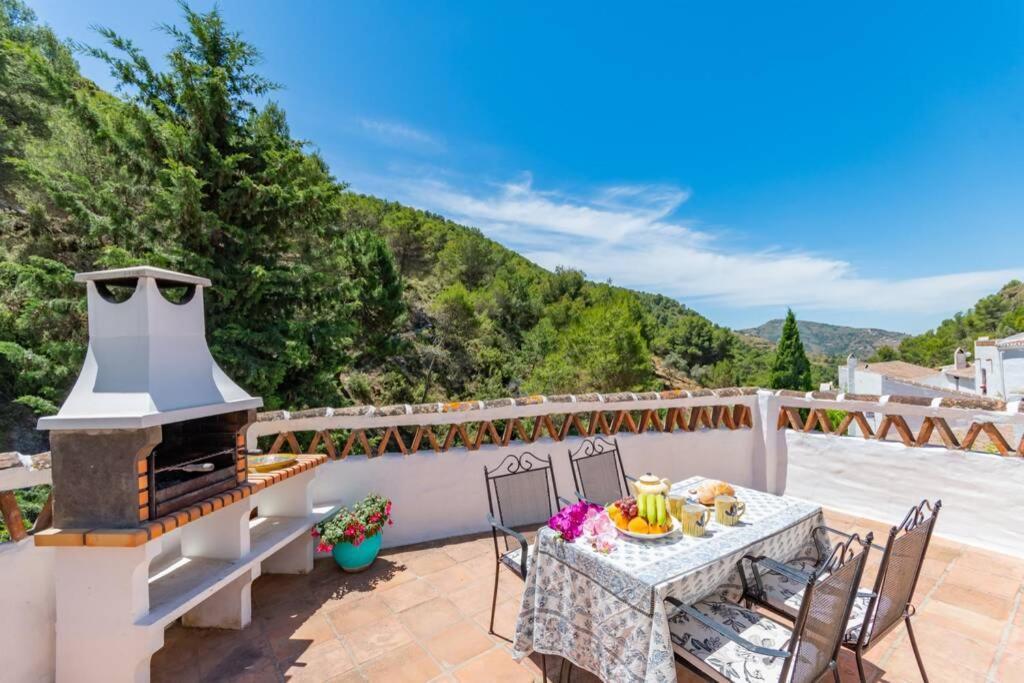 Casa Rosa, Con Encanto Y Piscina Climatizada フリヒリアナ エクステリア 写真