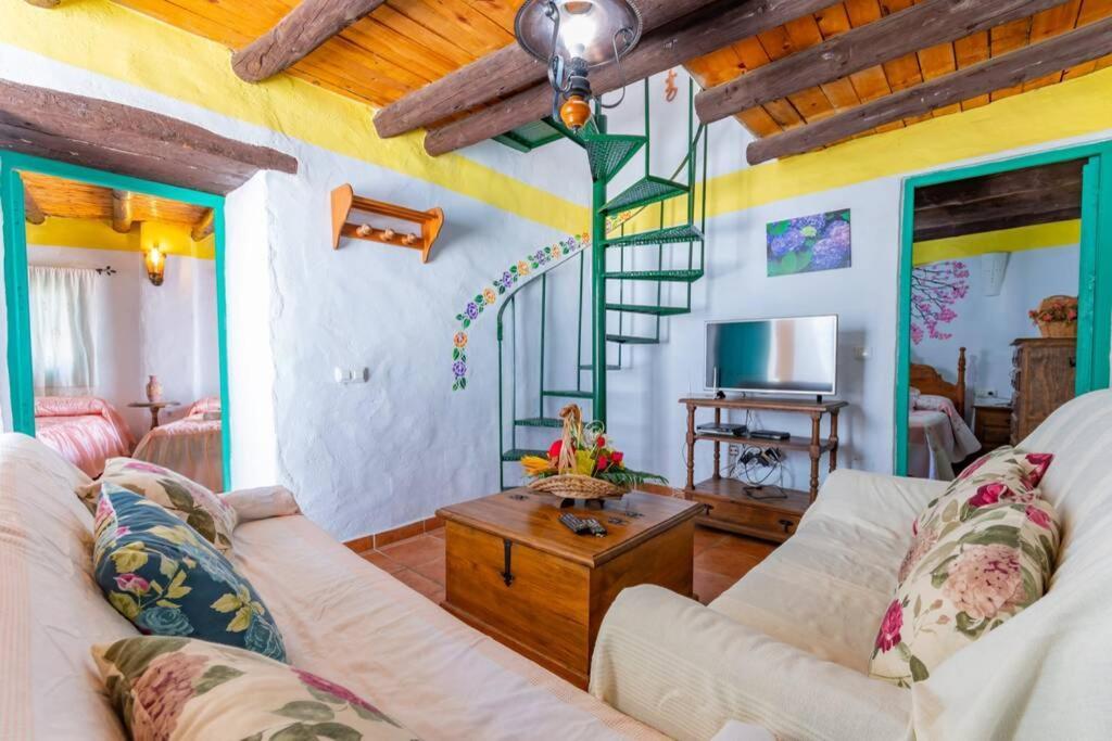 Casa Rosa, Con Encanto Y Piscina Climatizada フリヒリアナ エクステリア 写真